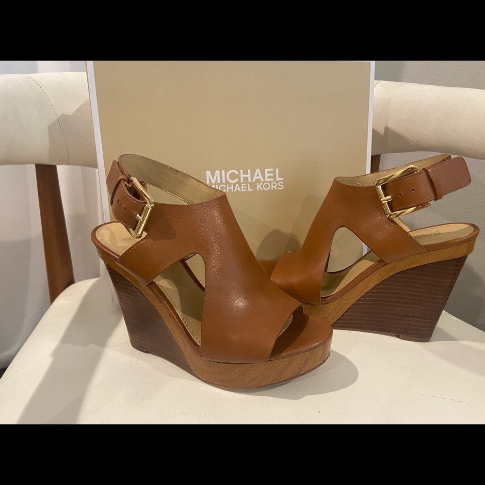 MICHAEL Michael Kors Josephine Wedge